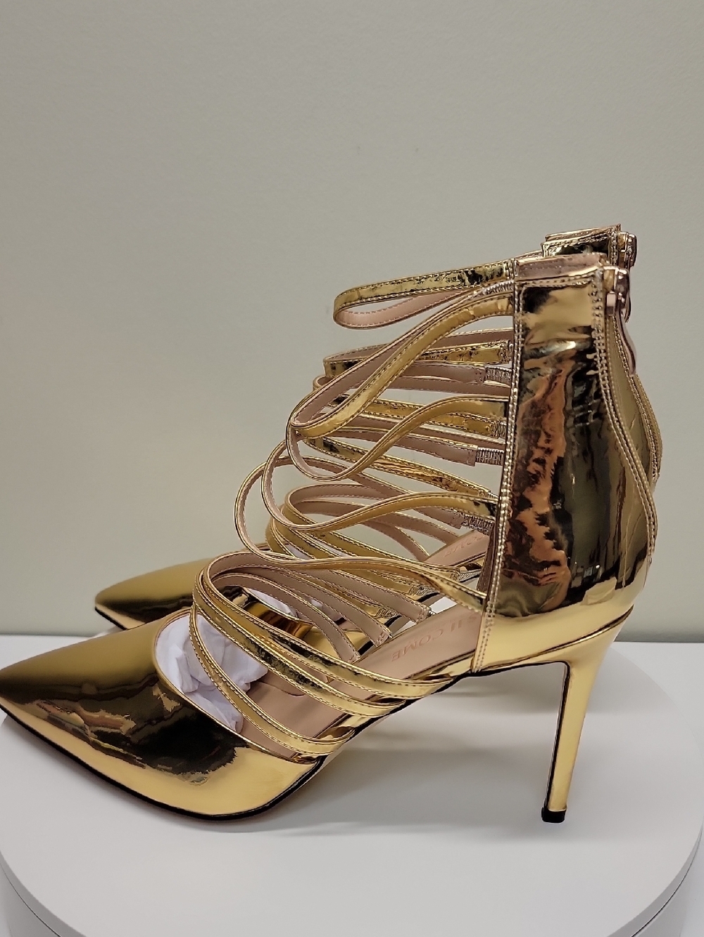Things II Come NEW IN BOX! Gold Strappy Pointed-Toe Stiletto Heel - Picture 6 of 14